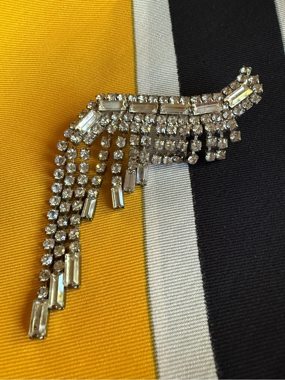 Vintage Art Deco Rhinestone Waterfall Brooch-Silver Tone